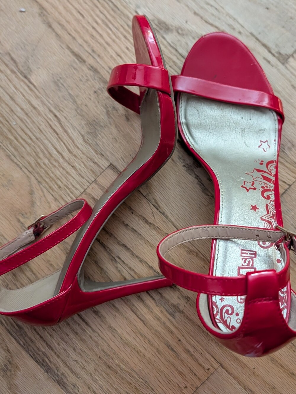 brash red patent strappy sandals women’s 8.5w ankle strap y2k party heels - Picture 3 of 5